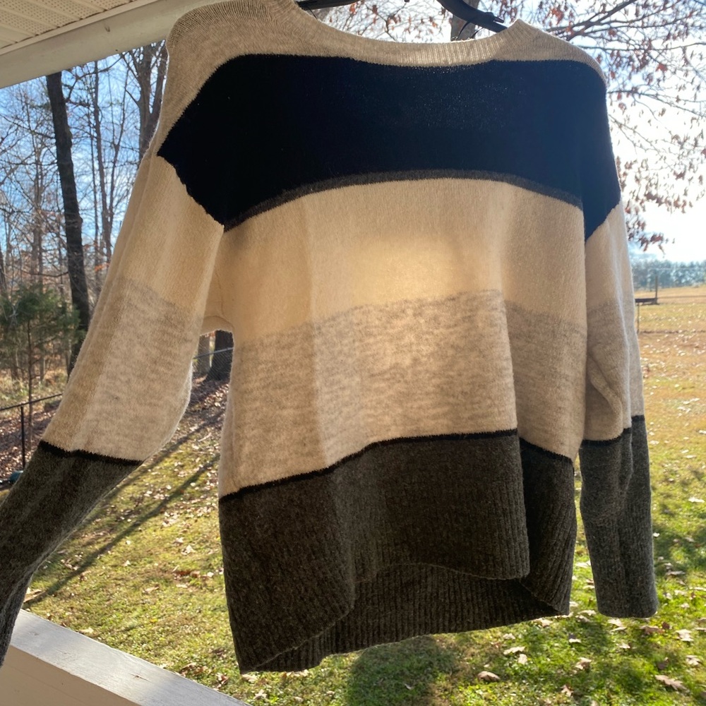 H&M sweater